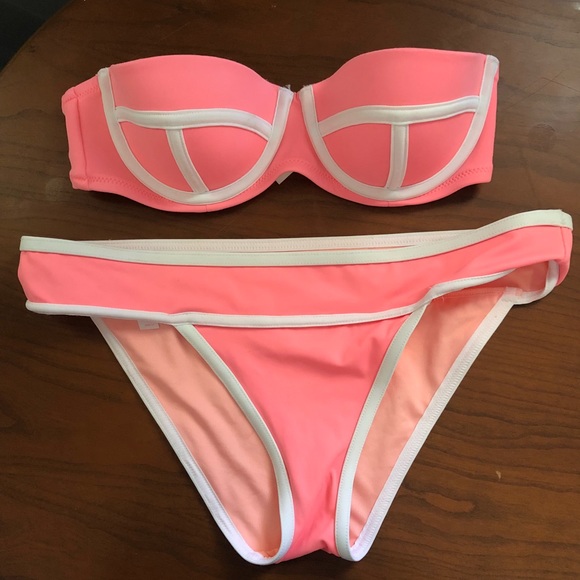 Victoria Secret swim bundle - Picture 5 of 8